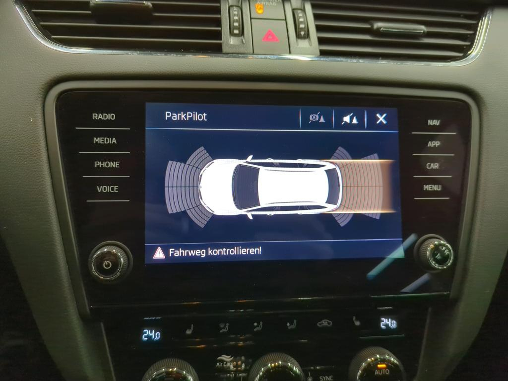 Skoda Octavia 1.6 TDI SCR AMBITION DSG